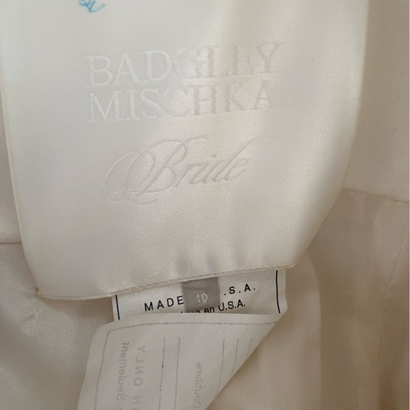 VINTAGE, NWOT Badgley Mischka strapless wedding gown Style #13128 - Picture 8 of 12